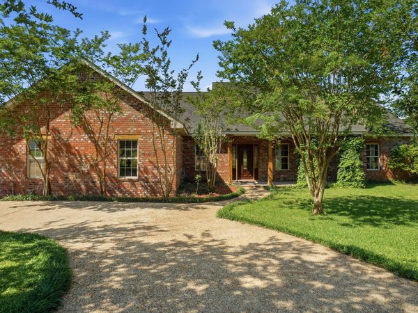 563 Scruggs, Sumrall, MS 39482