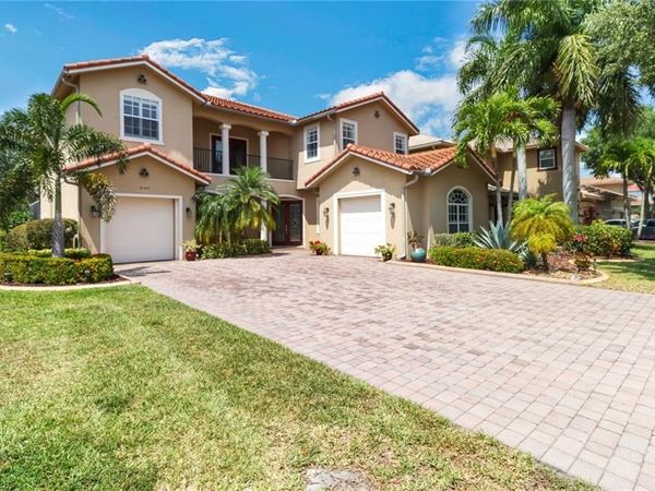 2165 Vardin PL, NAPLES, FL 34120