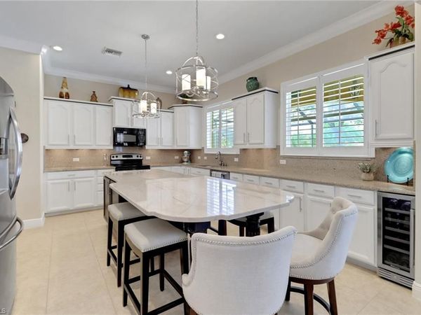 2165 Vardin PL, NAPLES, FL 34120