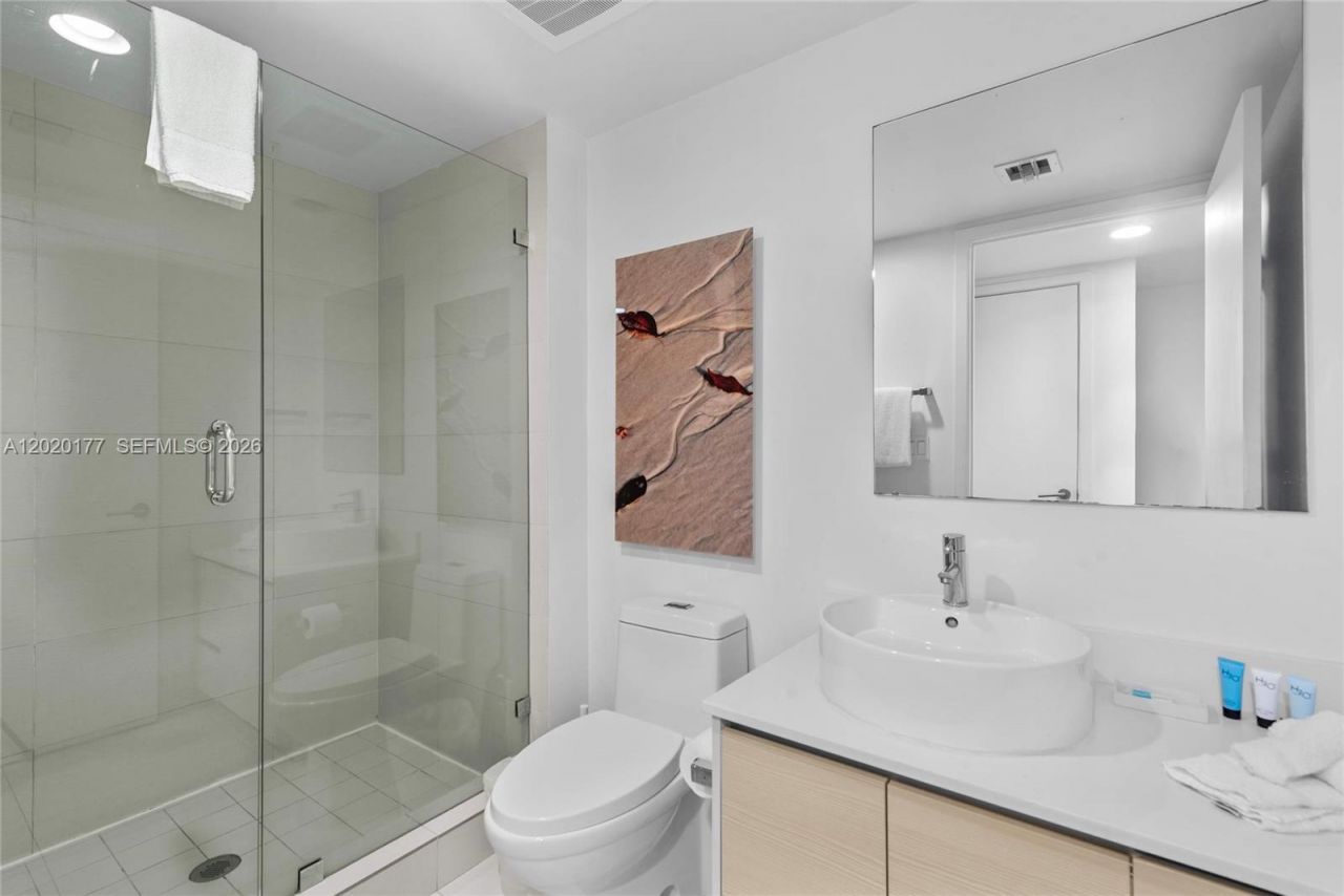 2602 E Hallandale Beach Blvd , Unit R2604, Hallandale Beach, FL 33009 Photo
