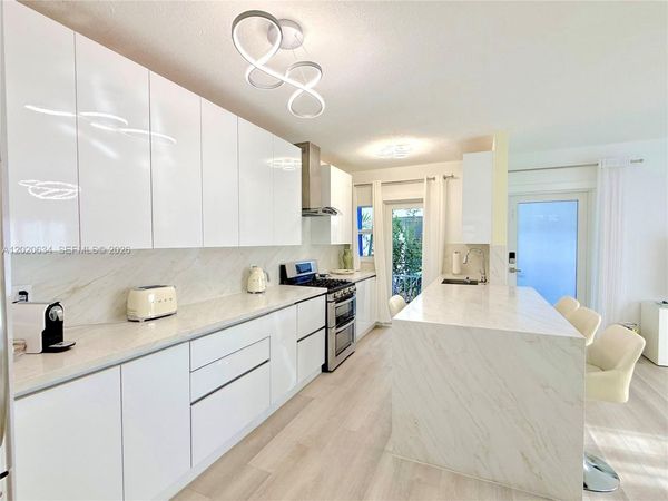1228 Pennsylvania Ave, Unit 1, Miami Beach, FL 33139