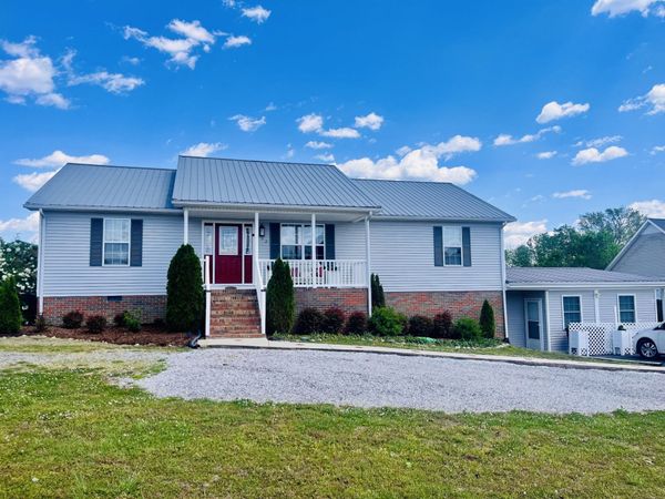 202 Allendale Blvd , McMinnville, TN 37110