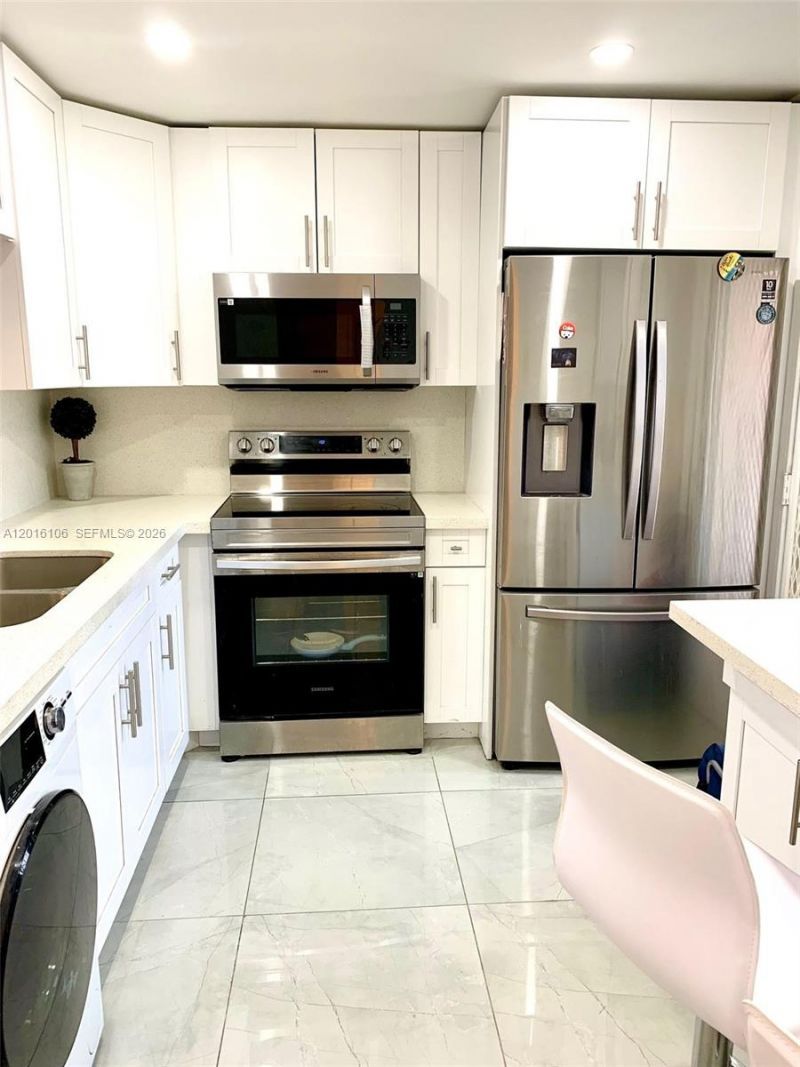 501 NE 14th Ave , Unit 601, Hallandale Beach, FL 33009 Photo