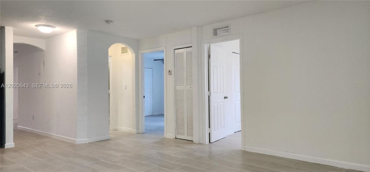 10380 NW 10th Ave, Unit 10380, Miami, FL 33150 Photo
