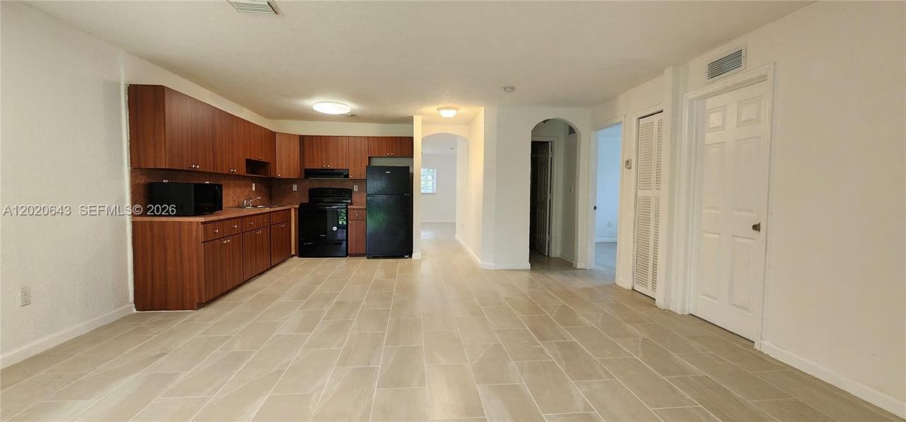 10380 NW 10th Ave, Unit 10380, Miami, FL 33150 Photo