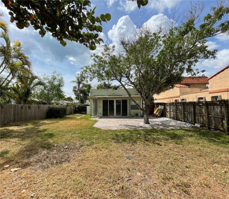 1969 NE 4th Street, Deerfield Beach, FL 33441 Photo