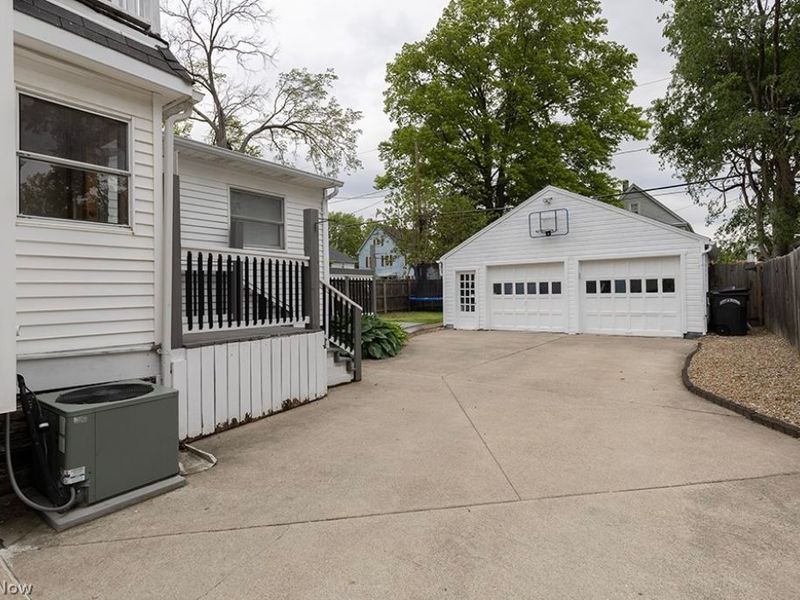 144 Cornell Avenue , Elyria, OH 44035 Photo 3
