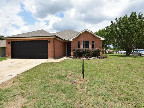 311 Stell Avenue, Mansfield, TX 76063
