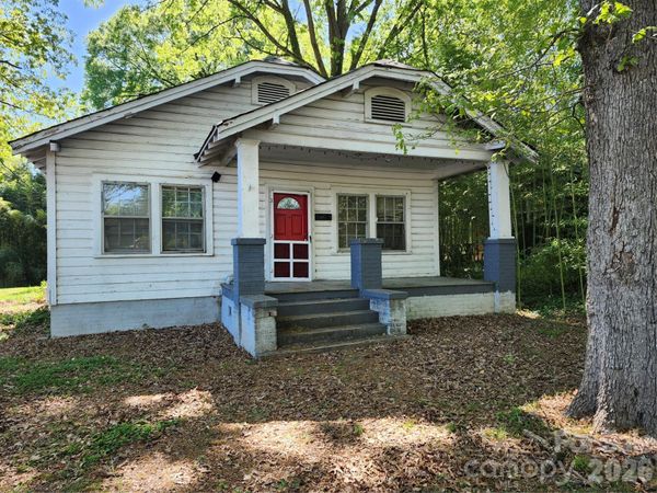 209 W 1st Street , Lowell, NC 28098