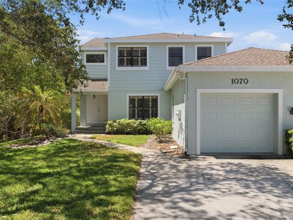 1070 SANABEL COURT NE, ST PETERSBURG, FL 33702