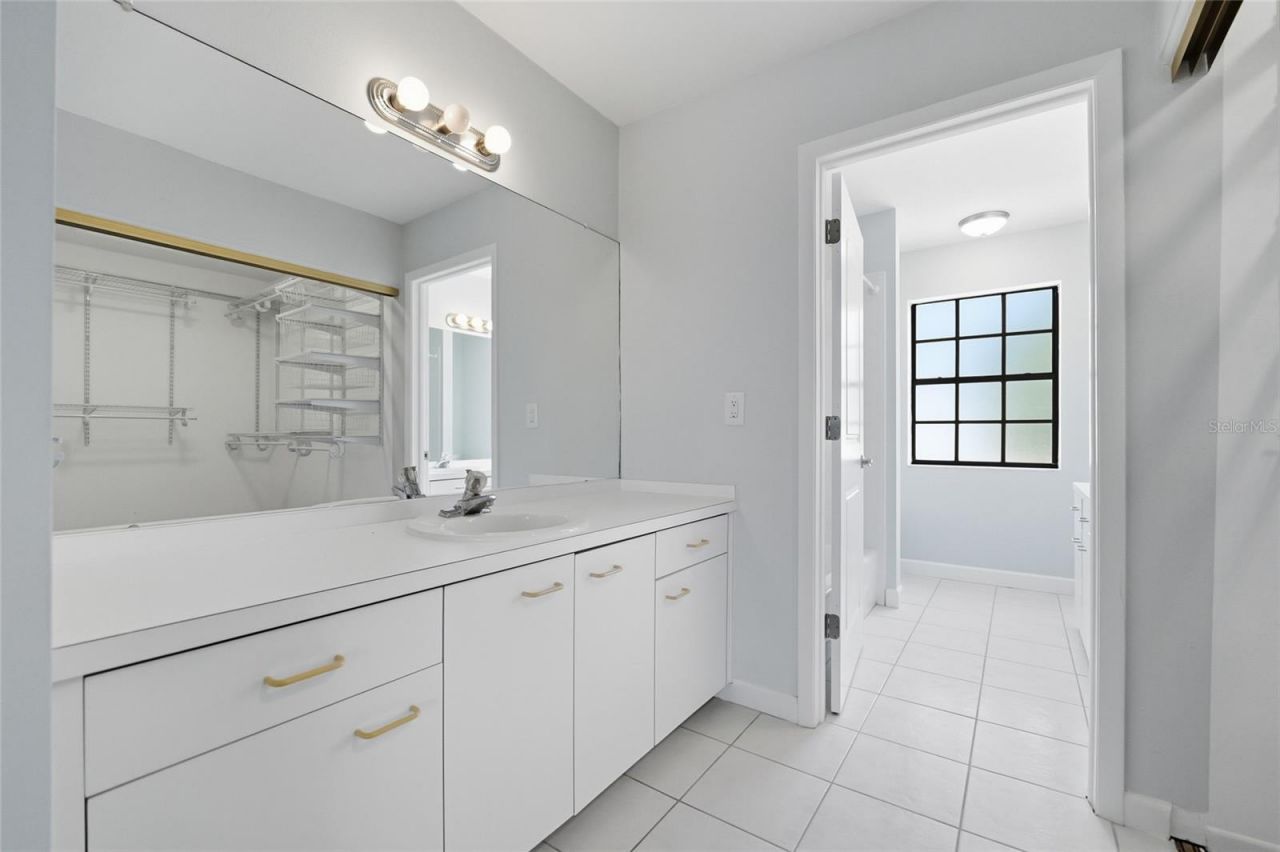 1070 Sanabel Court Ne, Saint Petersburg, FL 33702 Photo