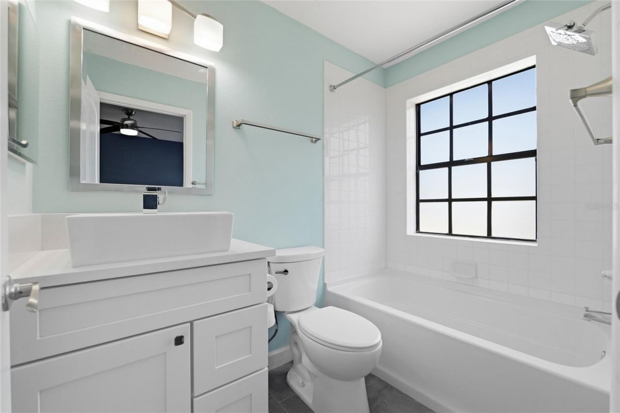 1070 Sanabel Court Ne, Saint Petersburg, FL 33702 Photo