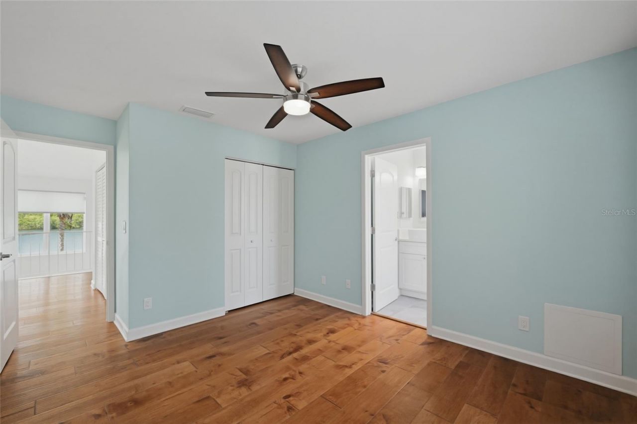 1070 Sanabel Court Ne, Saint Petersburg, FL 33702 Photo