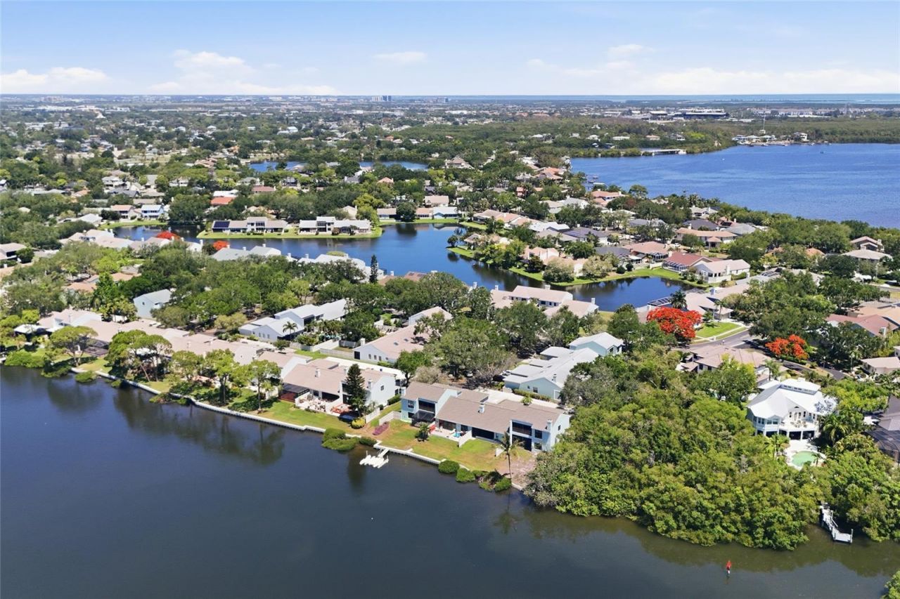 1070 Sanabel Court Ne, Saint Petersburg, FL 33702 Photo