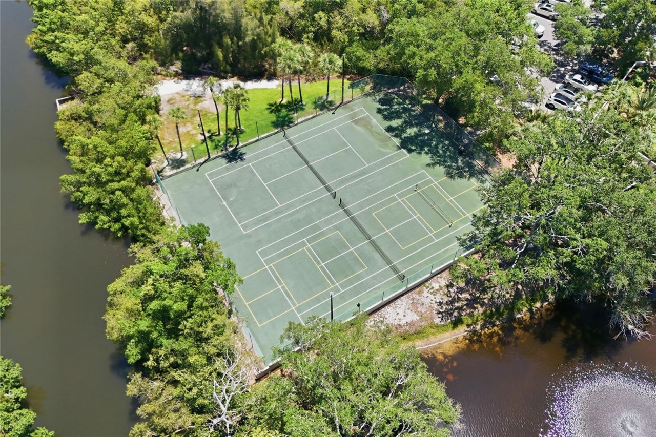 1070 Sanabel Court Ne, Saint Petersburg, FL 33702 Photo