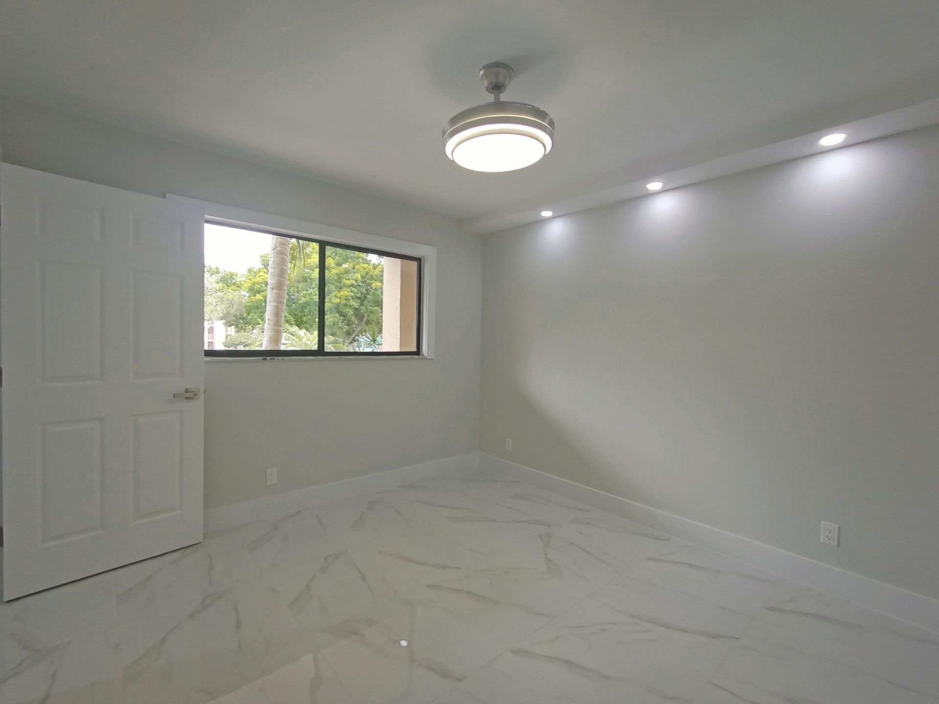 7280 Amberly Lane, Unit 207, Delray Beach, FL 33446 Photo