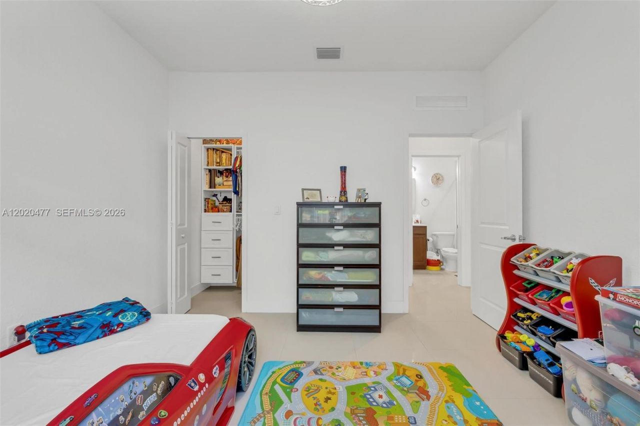 2921 SW 152nd Ave , Miami, FL 33185 Photo
