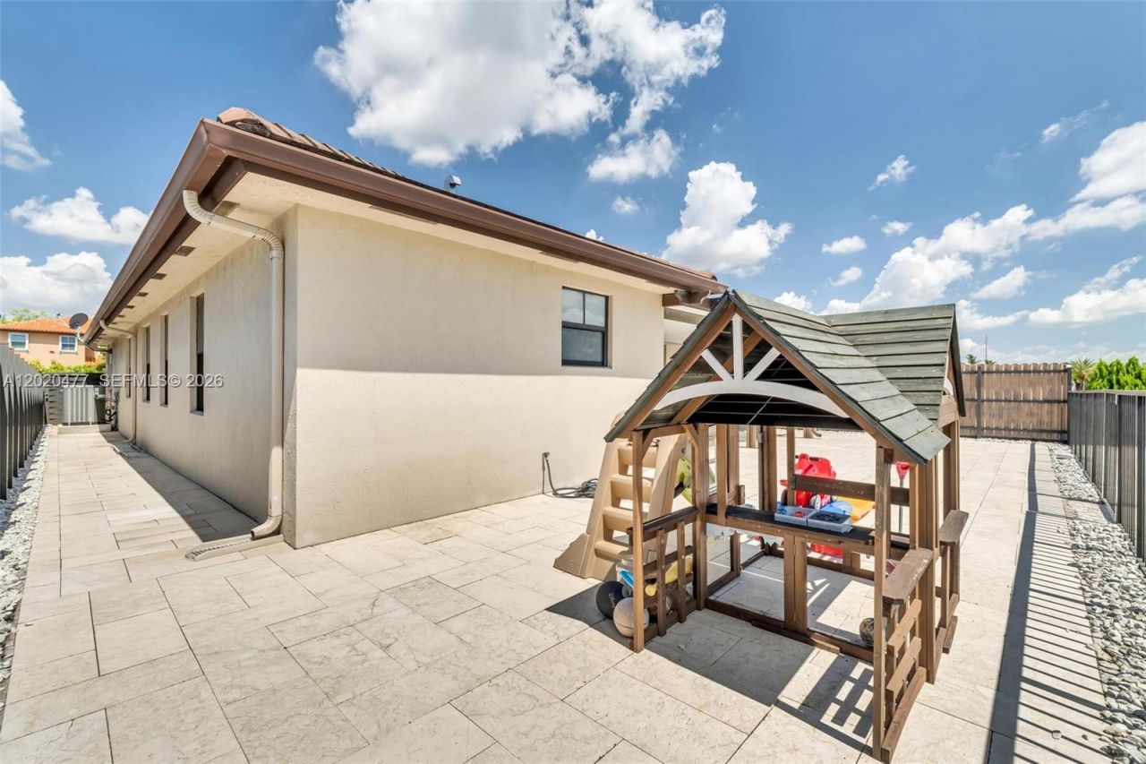 2921 SW 152nd Ave , Miami, FL 33185 Photo
