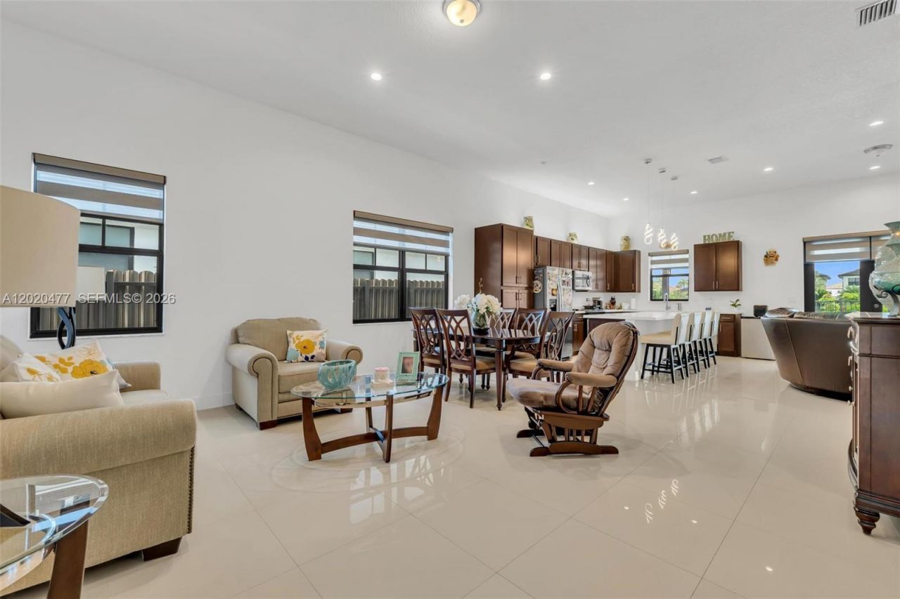 2921 SW 152nd Ave , Miami, FL 33185 Photo