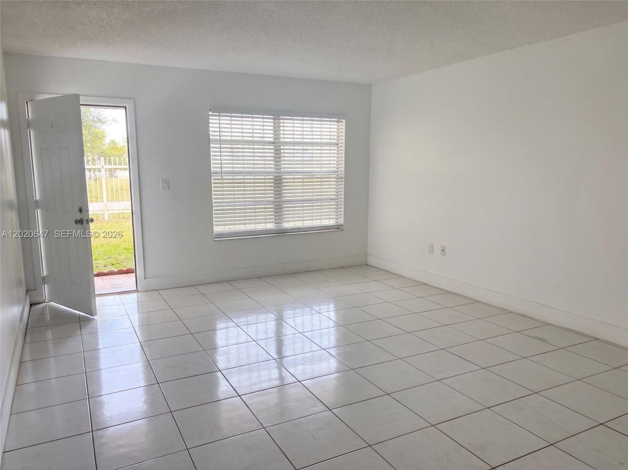 251 NW 177th St, Unit A-109, Miami Gardens, FL 33169 Photo