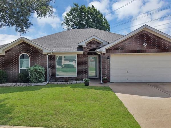 6005 Powder Wood Lane, Arlington, TX 76018