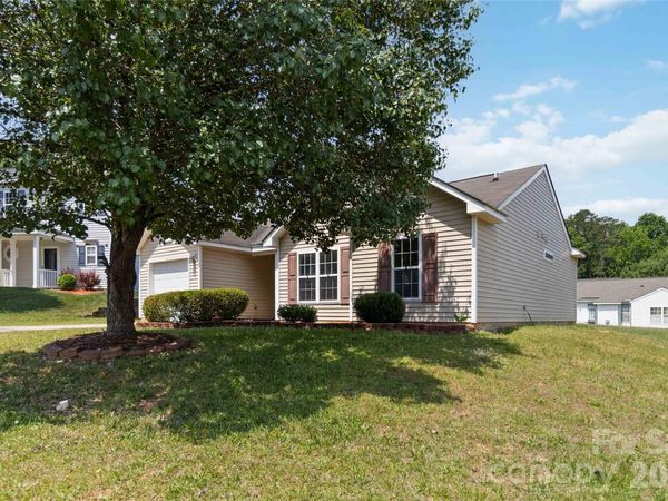 740 Aberdeen Glen Place, Charlotte, NC 28214