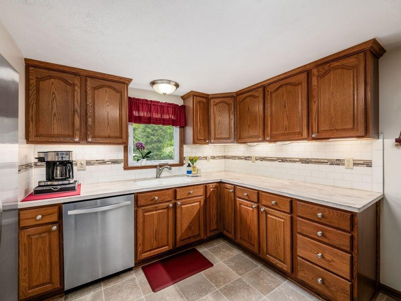 144 Northigh Drive , Worthington, OH 43085 Photo 19