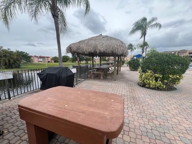 9801 Sunrise Lakes Blvd , Unit 208, Sunrise, FL 33322 Photo