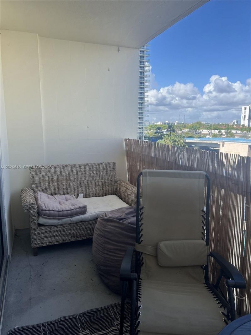 1817 S Ocean Dr , Unit 718, Hallandale Beach, FL 33009 Photo