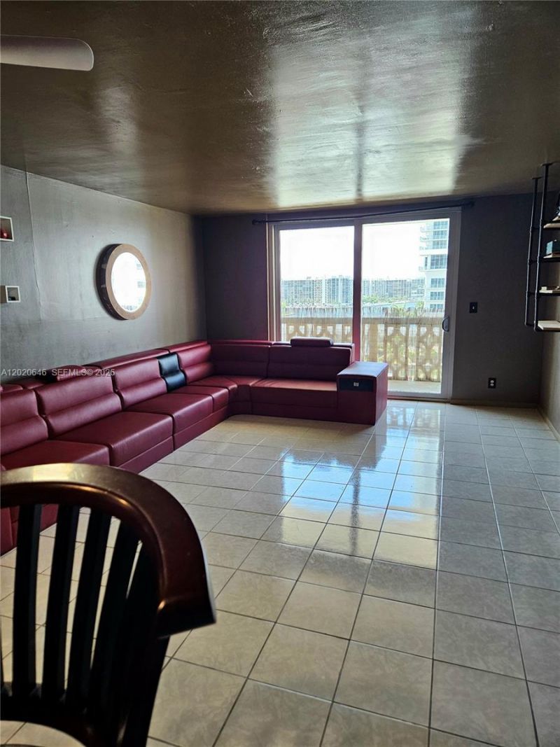 1817 S Ocean Dr , Unit 718, Hallandale Beach, FL 33009 Photo
