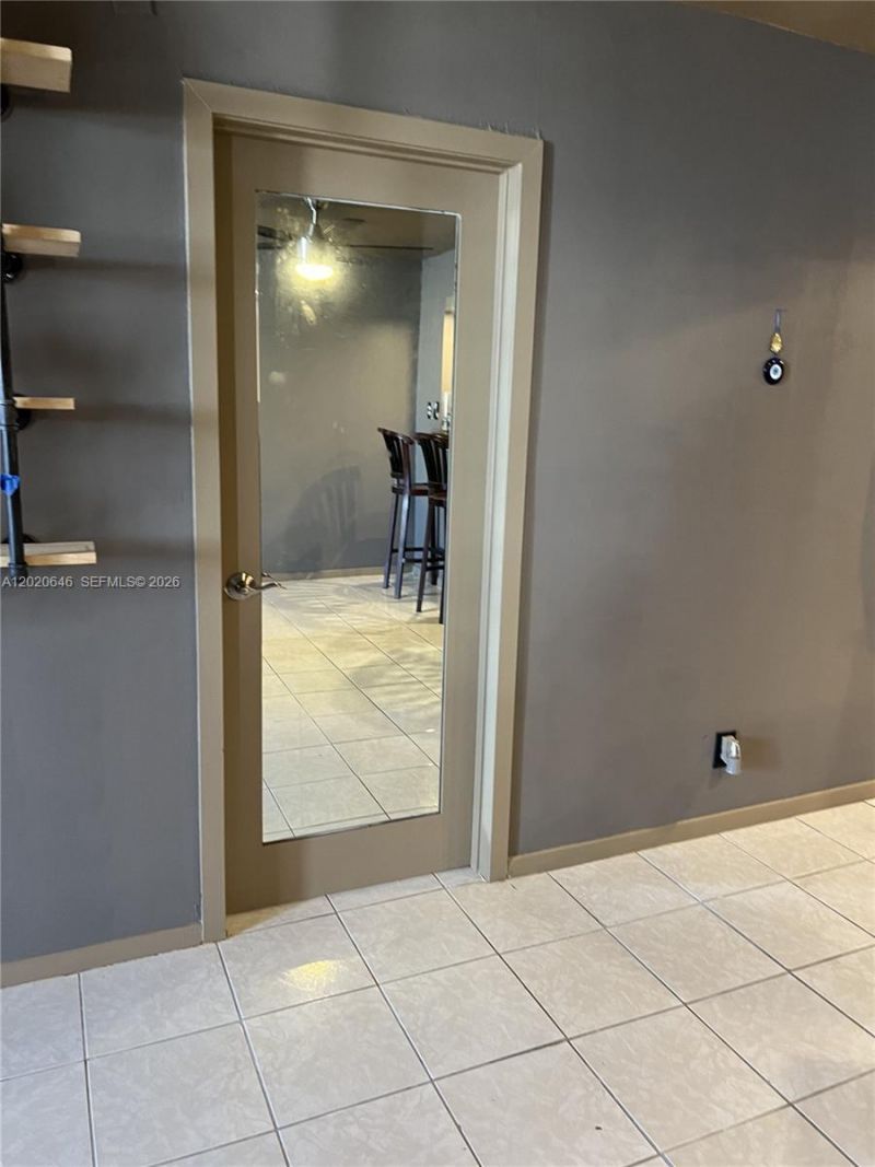 1817 S Ocean Dr , Unit 718, Hallandale Beach, FL 33009 Photo