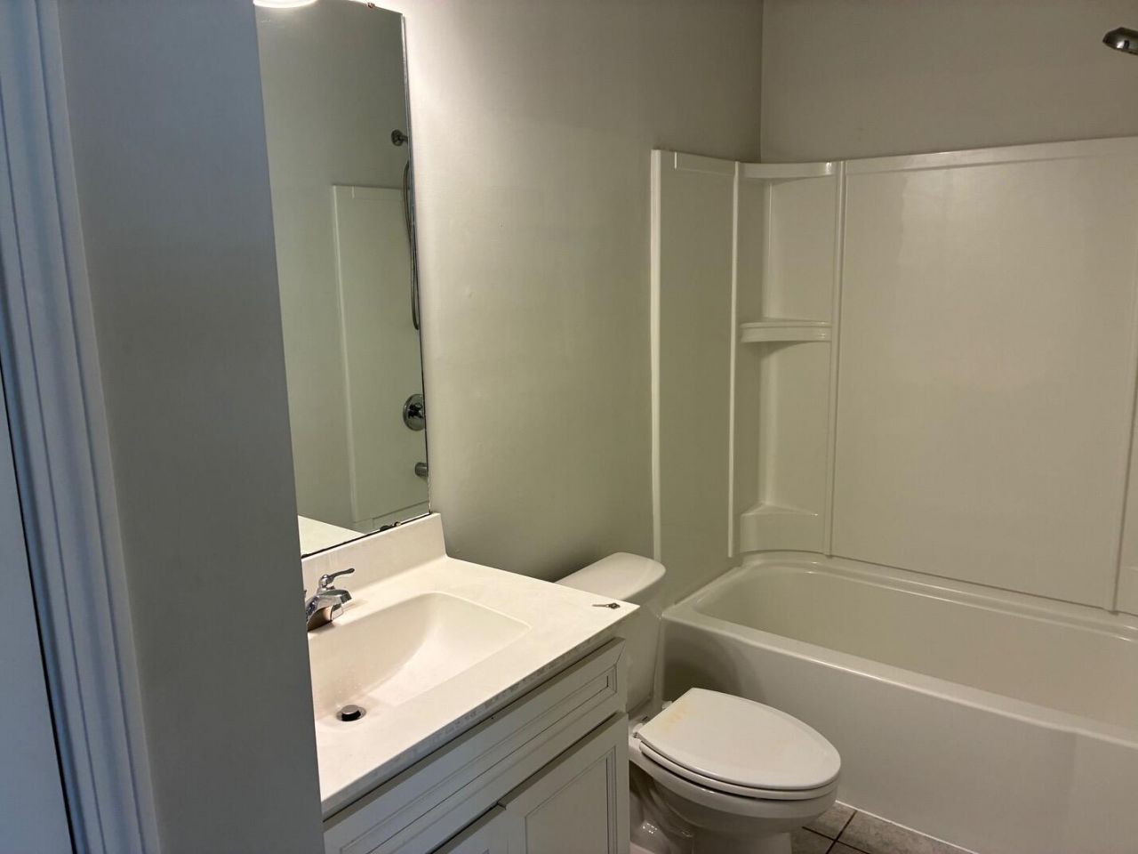 140 Hayworth Road Photo 5