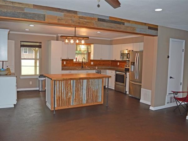 2024 Walker Street, Granbury, TX 76048