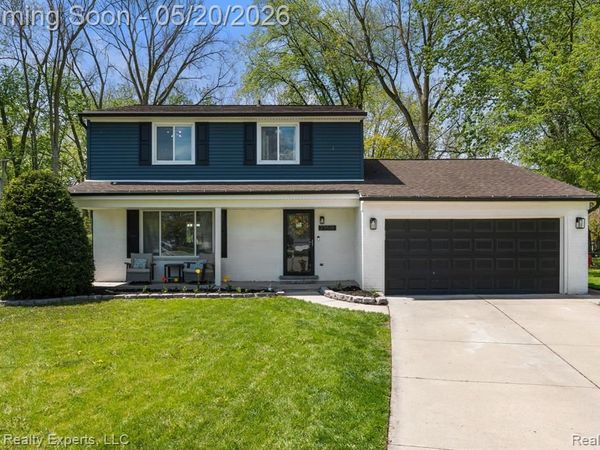 23516 Kim Drive , Clinton Twp, MI 48035
