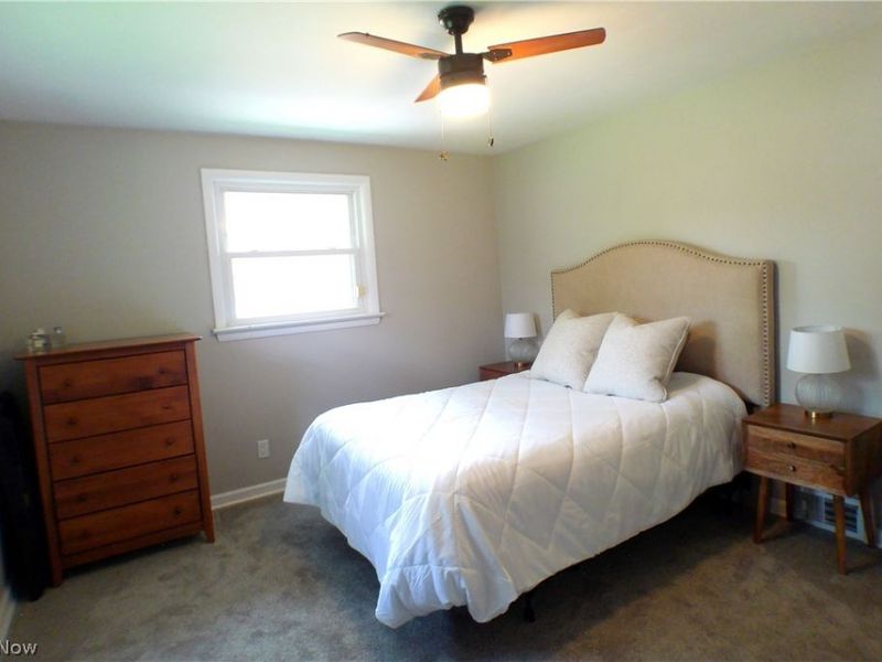 338 Mansell Drive , Liberty, OH 44505 Photo 13
