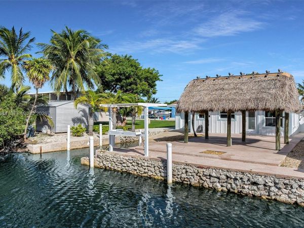 251 Azalea St , Plantation Key, FL 33070