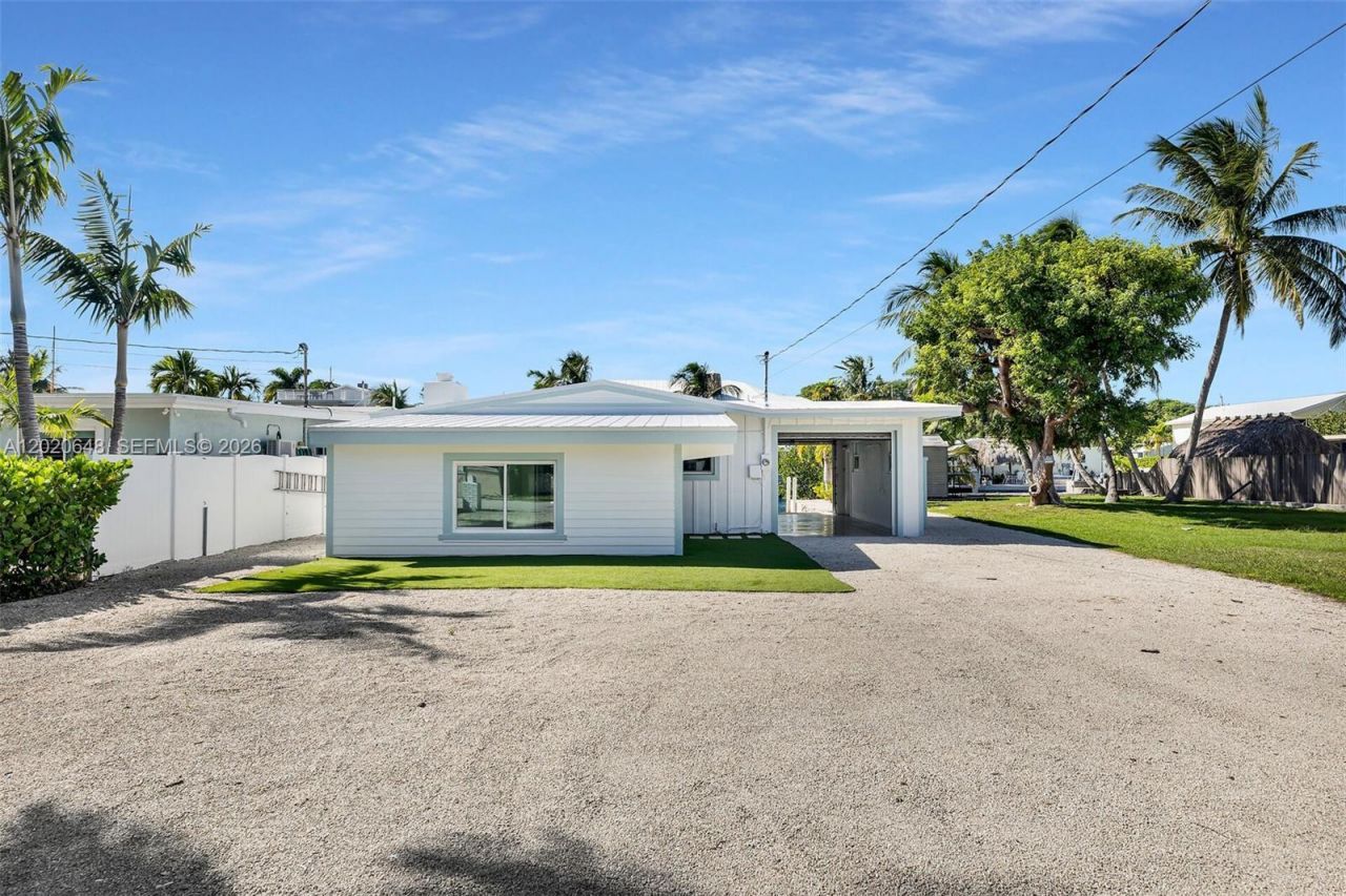 251 Azalea St , Plantation Key, FL 33070 Photo