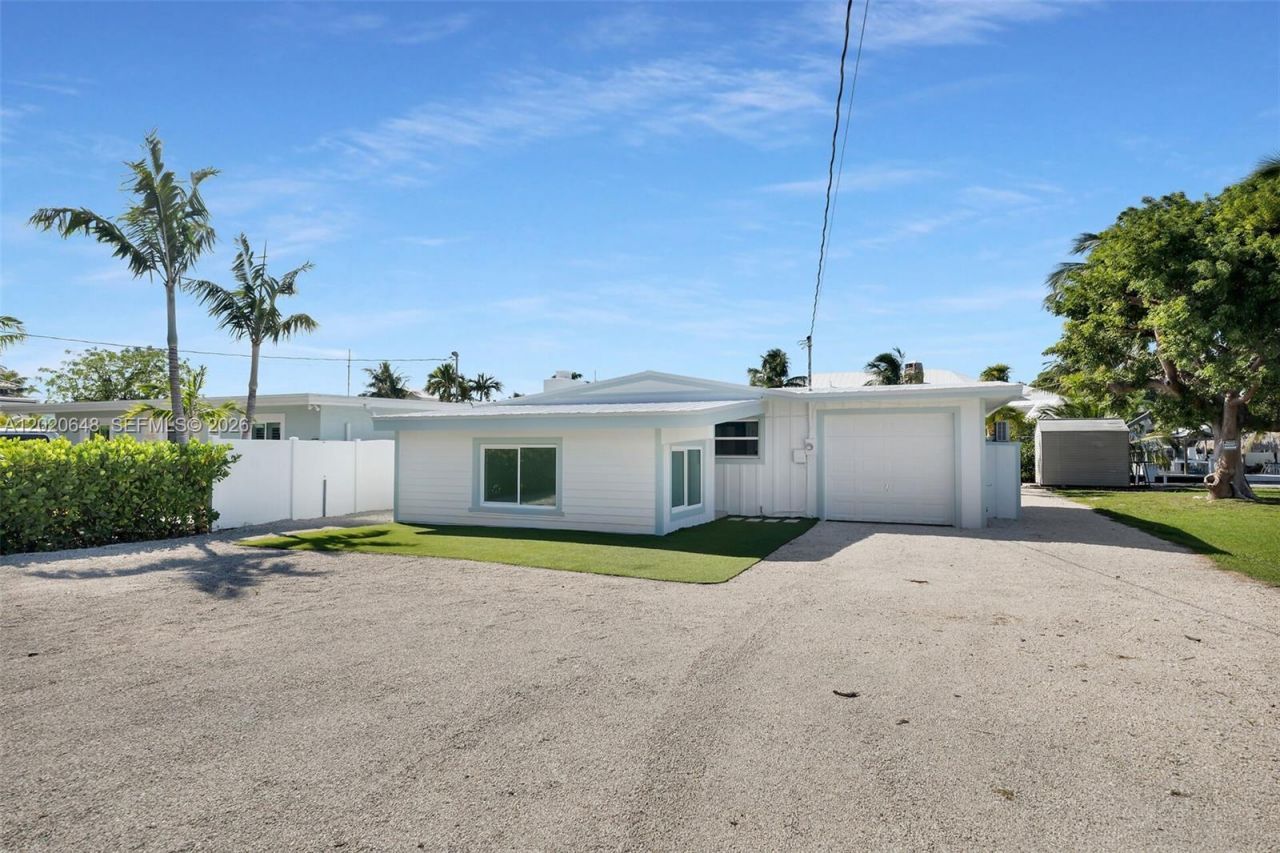 251 Azalea St , Plantation Key, FL 33070 Photo