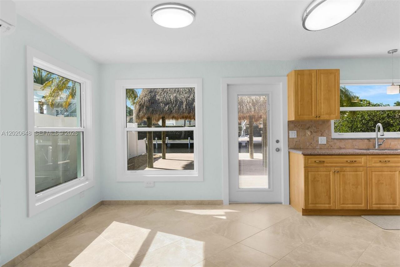 251 Azalea St , Plantation Key, FL 33070 Photo