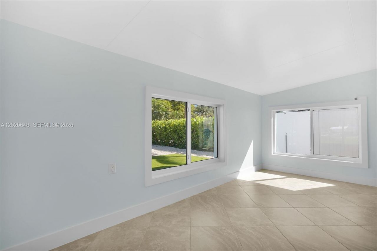 251 Azalea St , Plantation Key, FL 33070 Photo