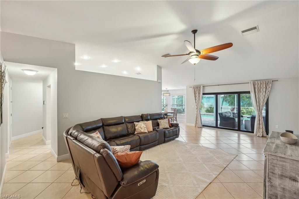 3717 Agualinda Blvd, Cape Coral, FL 33914 Photo