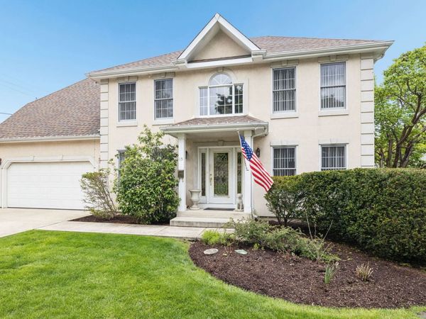 15 S Grant Street , Westmont, IL 60559