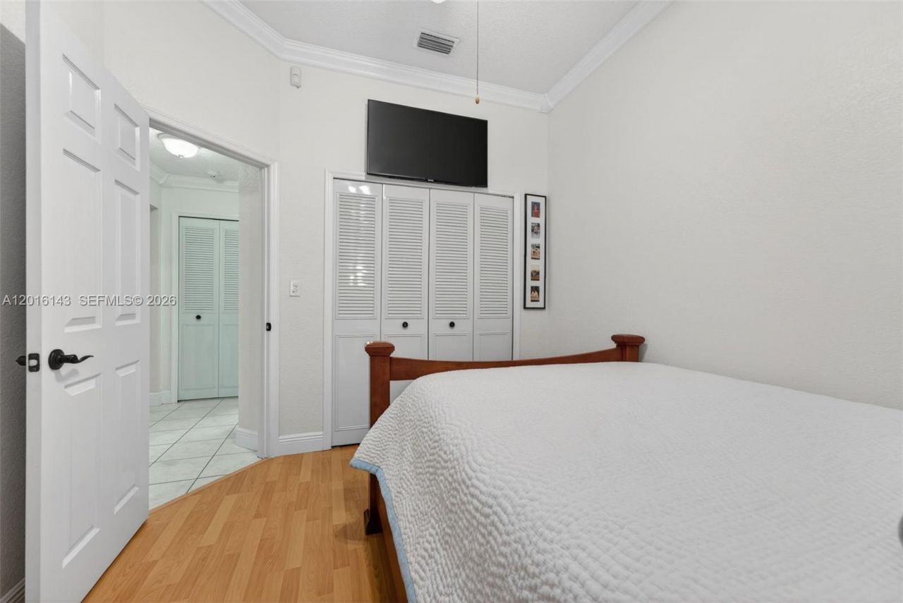 14815 SW 81st St , Unit B, Miami, FL 33193 Photo