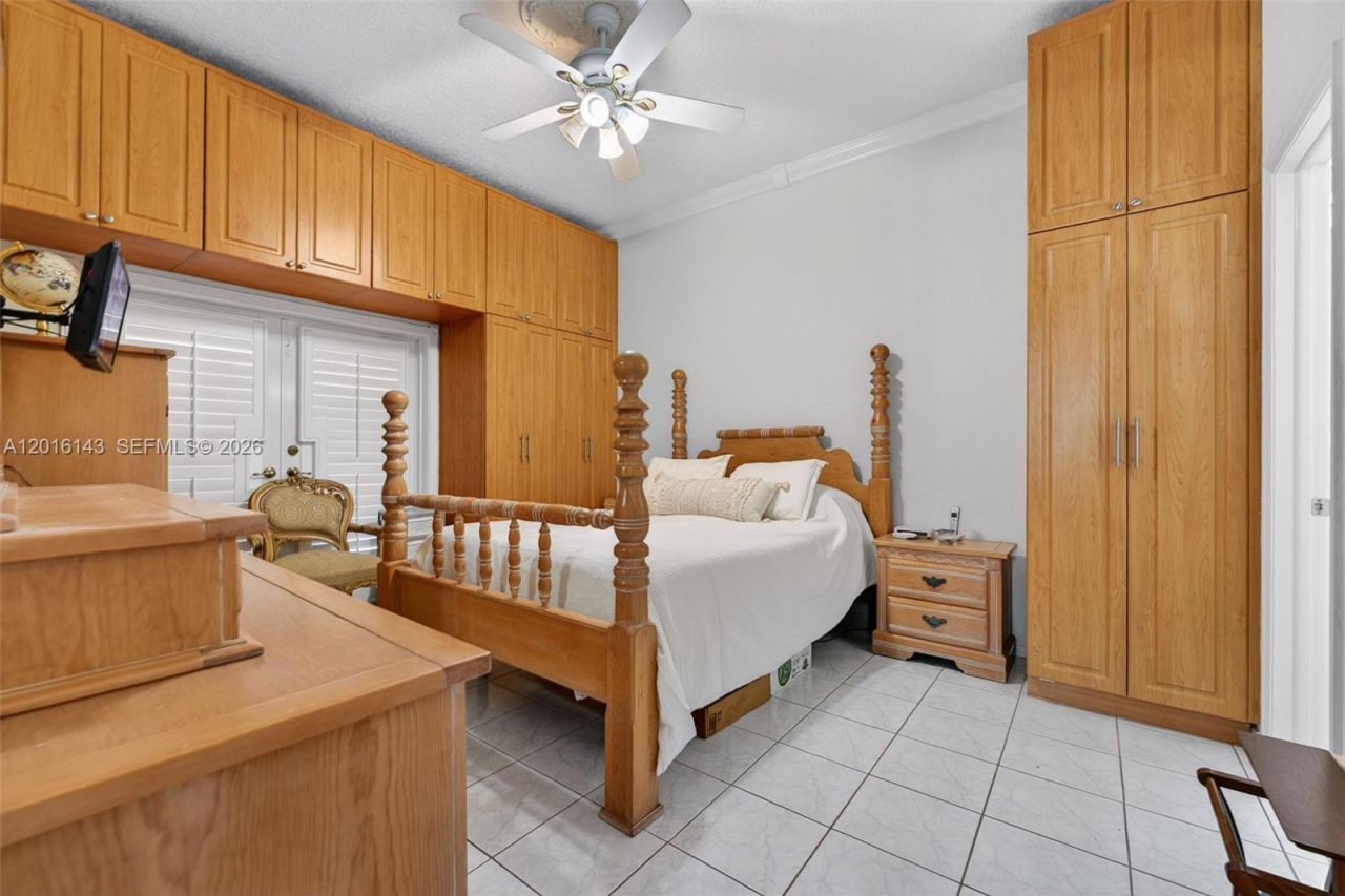 14815 SW 81st St , Unit B, Miami, FL 33193 Photo