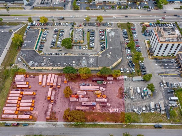 18352 NW 2nd Ave , Miami Gardens, FL 33169