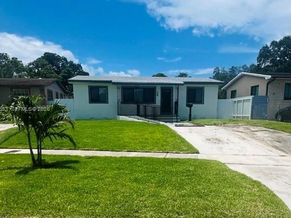 12020 W Golf Drive, Miami, FL 33167