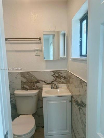 12020 W Golf Drive, Miami, FL 33167 Photo