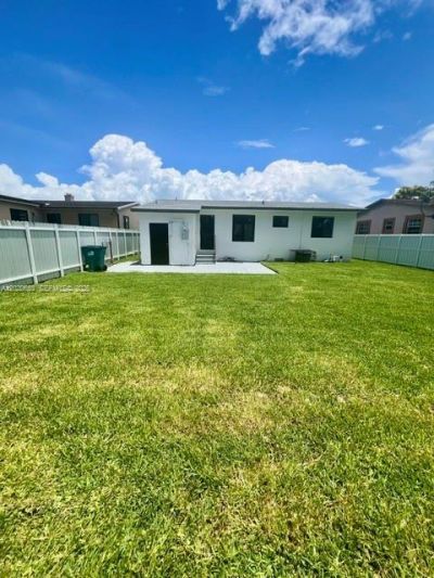 12020 W Golf Drive, Miami, FL 33167 Photo