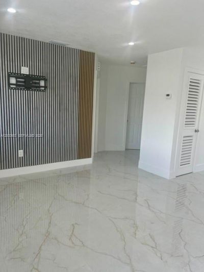 12020 W Golf Drive, Miami, FL 33167 Photo
