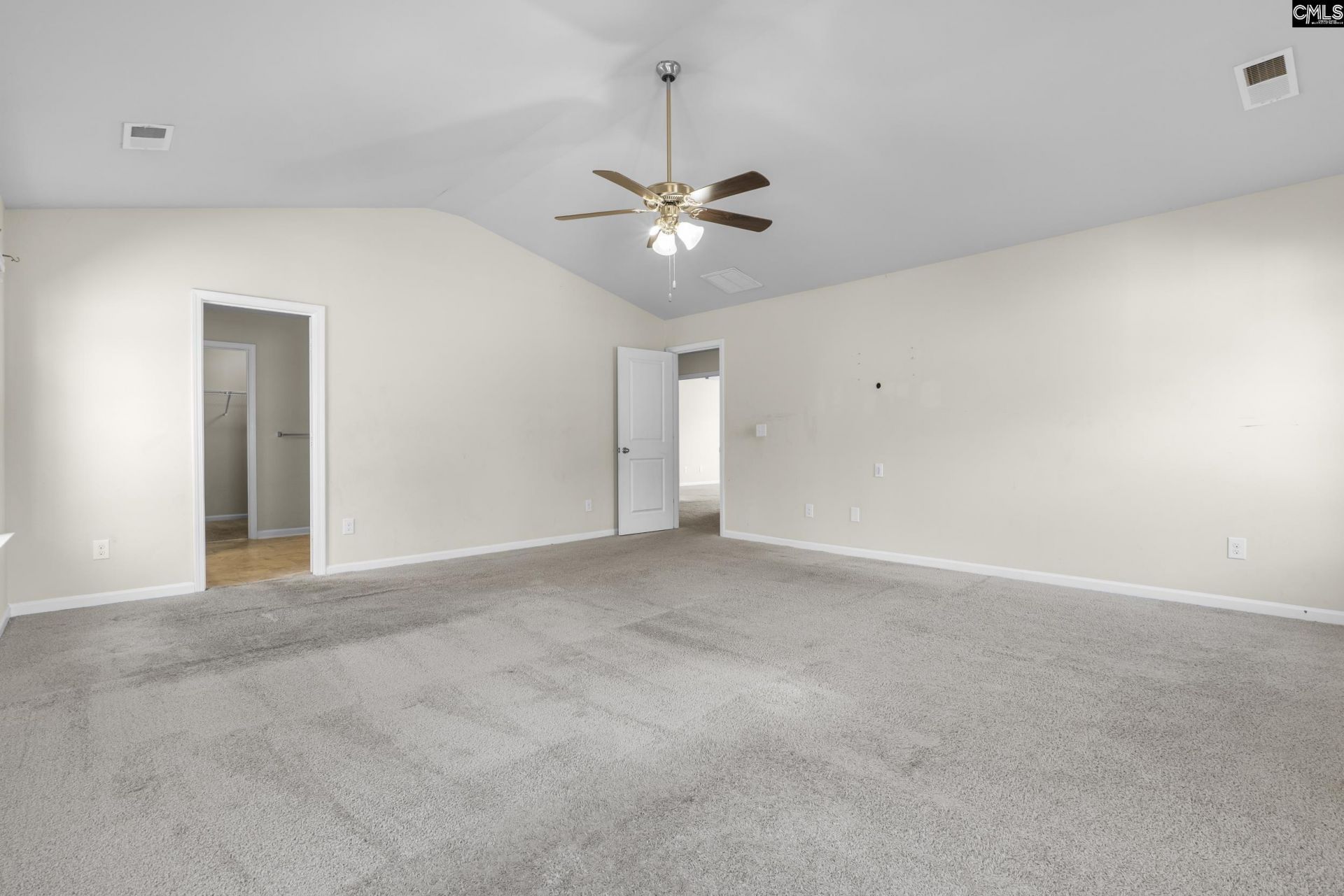 129 Esso Lane  Photo 22